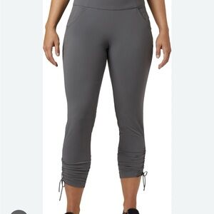 Columbia sz M Anytime Casual Ankle Pants Stretch Comfy Travel Hiking Omni Shield